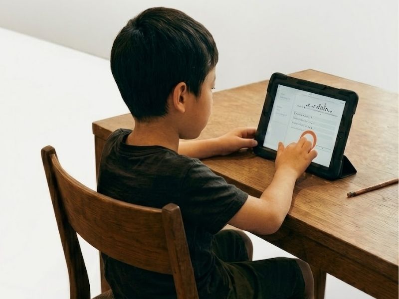 基礎教科を効率よく学ぶためのICT教材・eborad